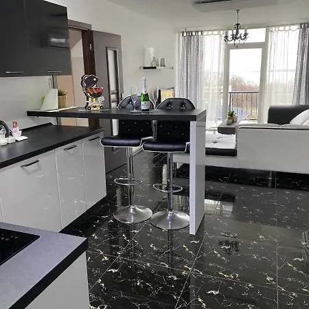 Bling S Virivkou Zemplinska Sirava Apartman Ungtavas