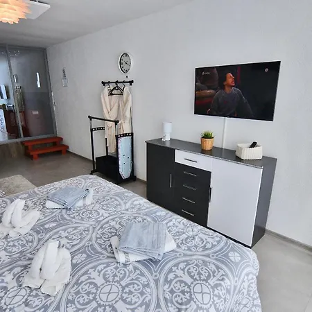 Apartment Bling S Virivkou Zemplinska Sirava