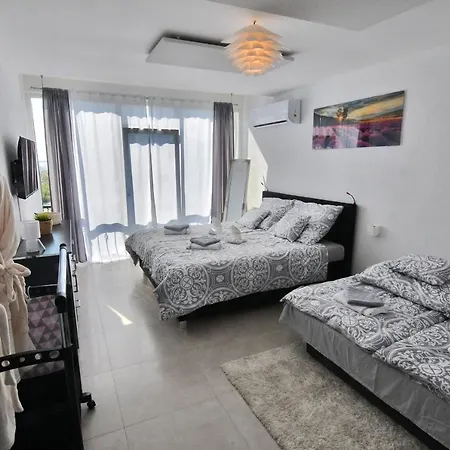Bling S Virivkou Zemplinska Sirava Apartment *
